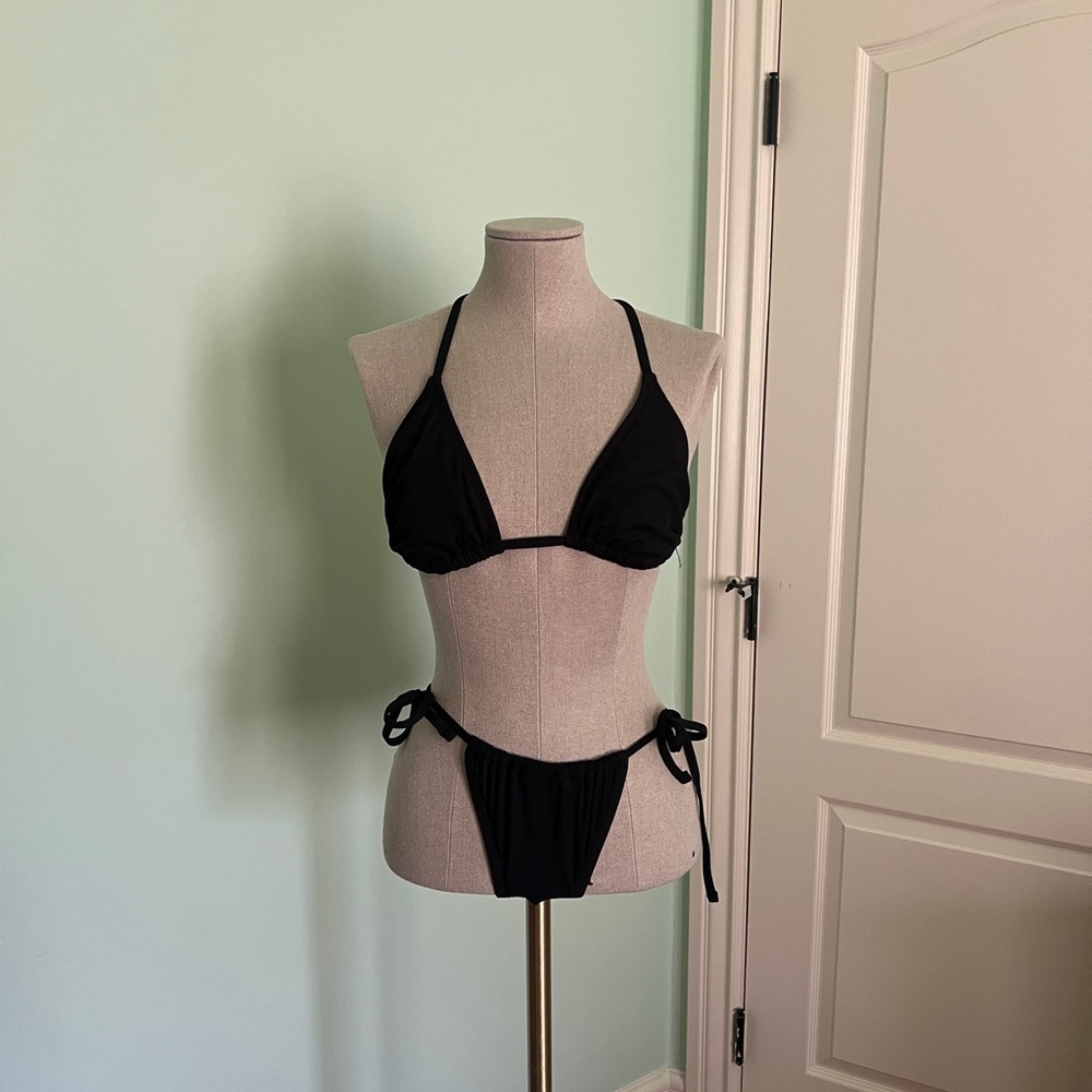 Shade & Shore Black Bikini Swimwear Collection